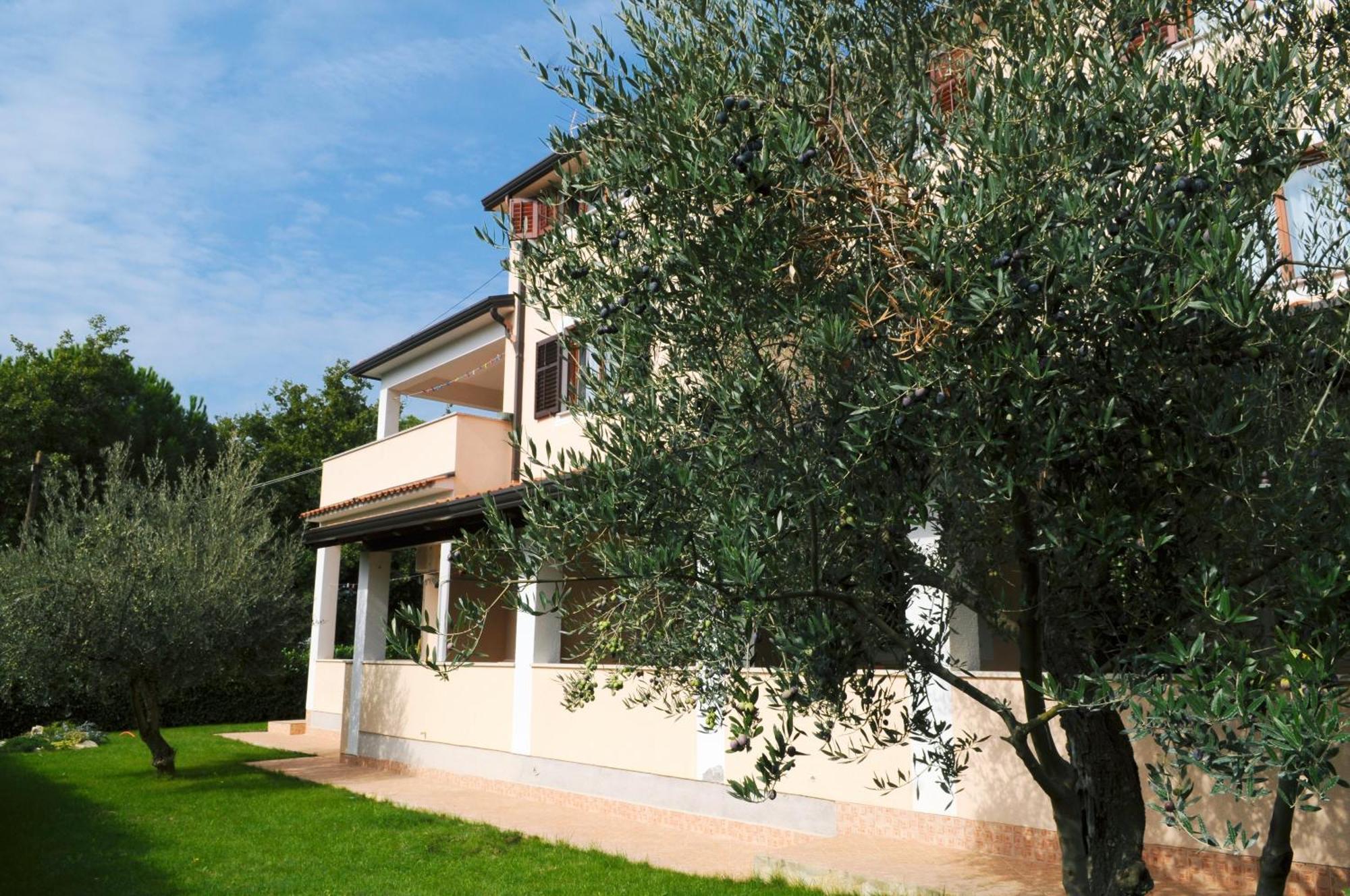 Apartments Filip & Tara Porec Bagian luar foto